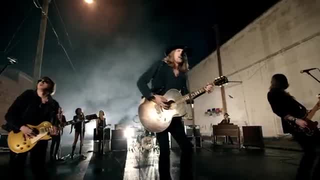 A Thousand Horses - Smoke