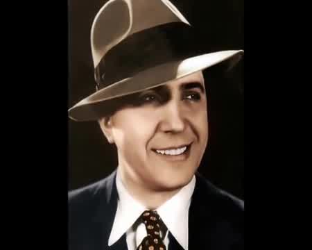 Carlos Gardel - Tus besos fueron míos