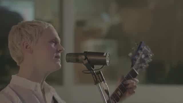 Laura Marling - I Feel Your Love
