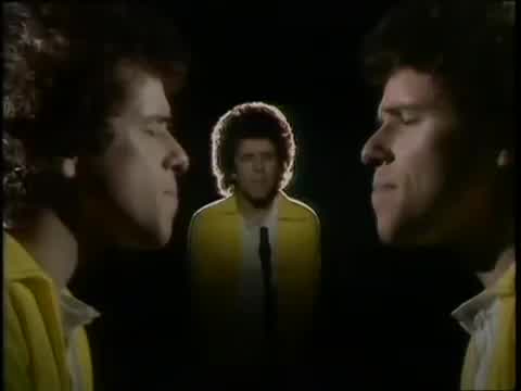 Leo Sayer - You Make Me Feel Like Dancing