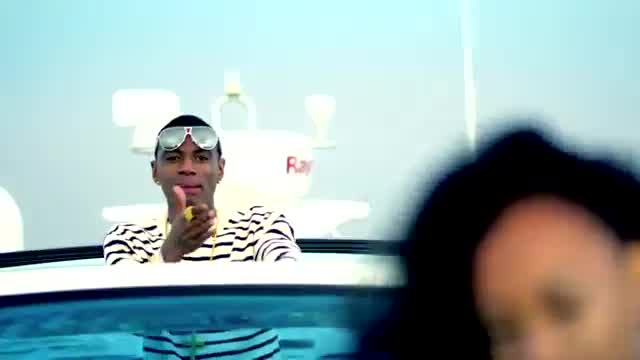 Soulja Boy Tell ’Em - Blowing Me Kisses