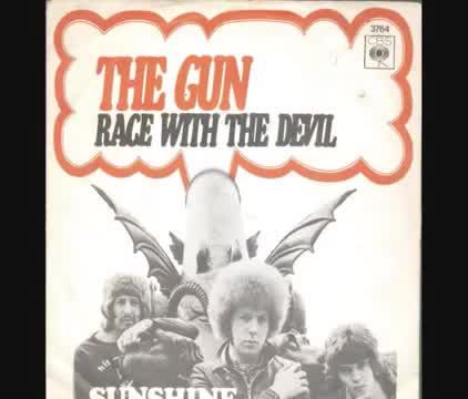 The Gun - Race With the Devil