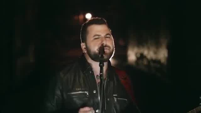 Tyler Farr - A Guy Walks Into a Bar