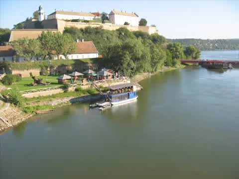 Zvonko Bogdan - 8 tamburasa s Petrovaradina