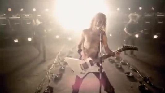 Airbourne - Blonde, Bad and Beautiful
